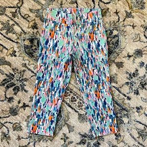 💗 Ladies DFA New York Capri Pants in a Colorful Watercolor Pattern — Size: 8P